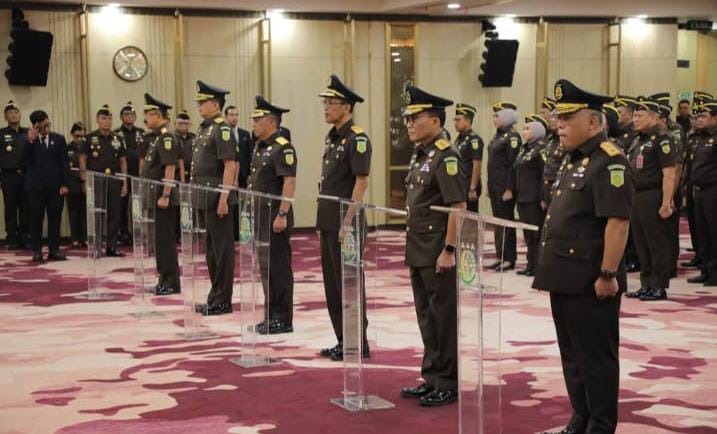 Jampidsus Resmi Diganti, Jaksa Agung Tegaskan Penanganan Korupsi Tetap Independen