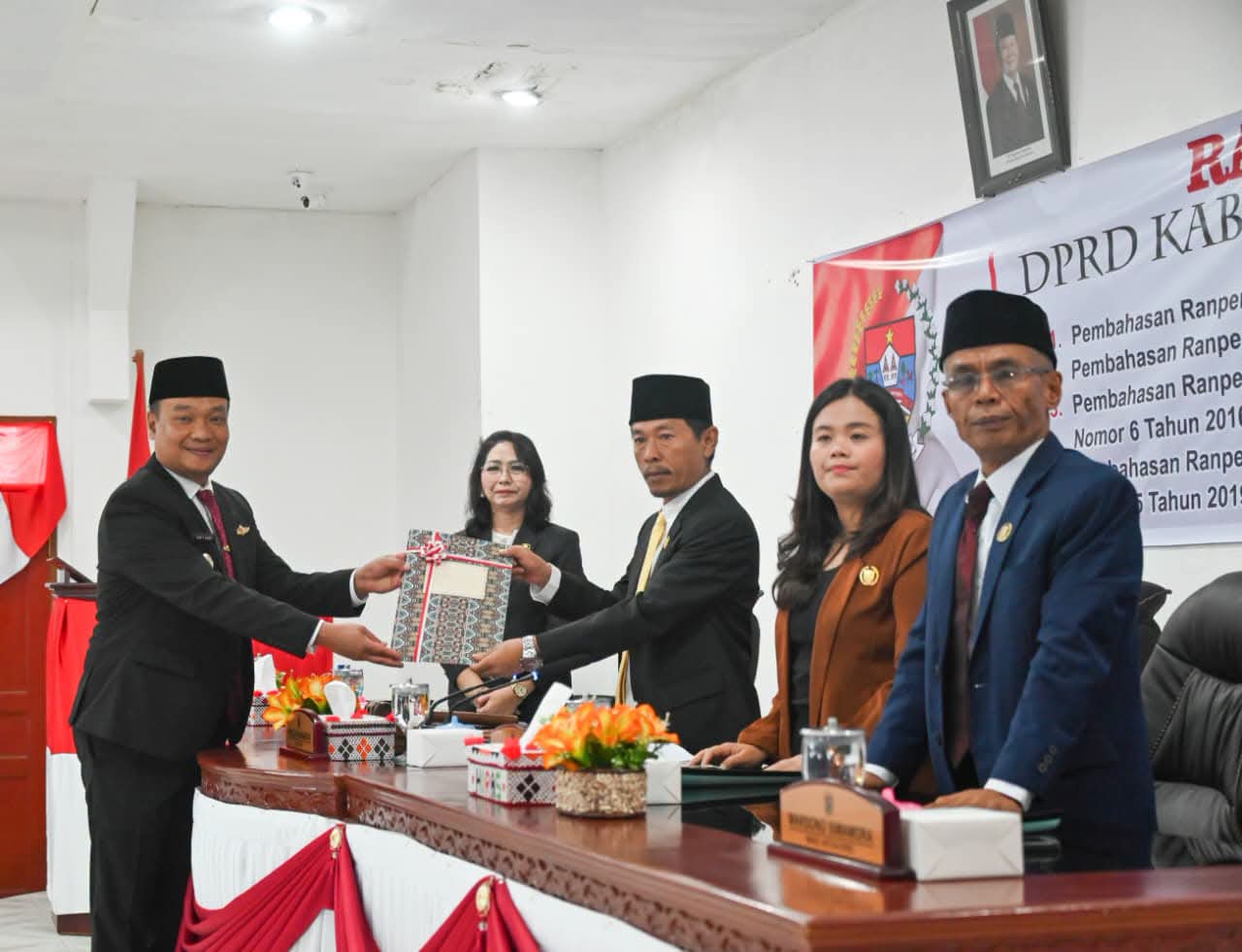 Bupati Humbahas Sampaikan Nota Jawaban Atas 4 Ranperda