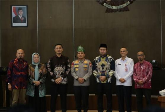 Pemprov Riau Apresiasi Badan Publik Berprestasi dalam Keterbukaan Informasi Publik