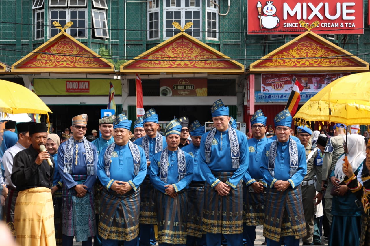 Wakapolda Riau Hadiri Pembukaan Pacu Jalur Kuansing 2026, SF Hariyanto Tekankan Kelestarian Sungai Kuantan