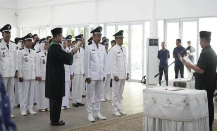 22 Penjabat (Pj) Kepala Desa (Kades) resmi dilantik oleh Pelaksana Tugas (Plt) Bupati Kuantan Singingi